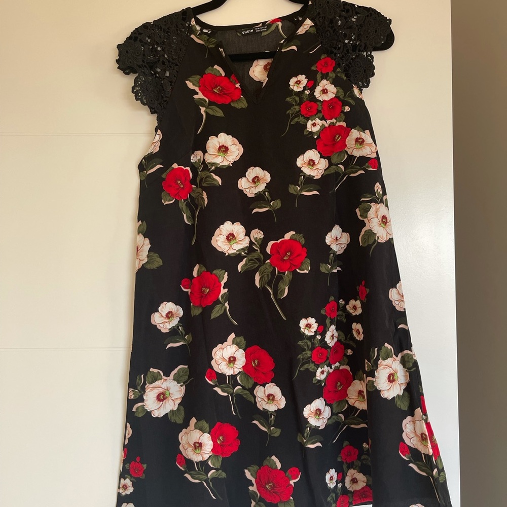 Notch Neck Guipure Lace Sleeves Floral Print Dress